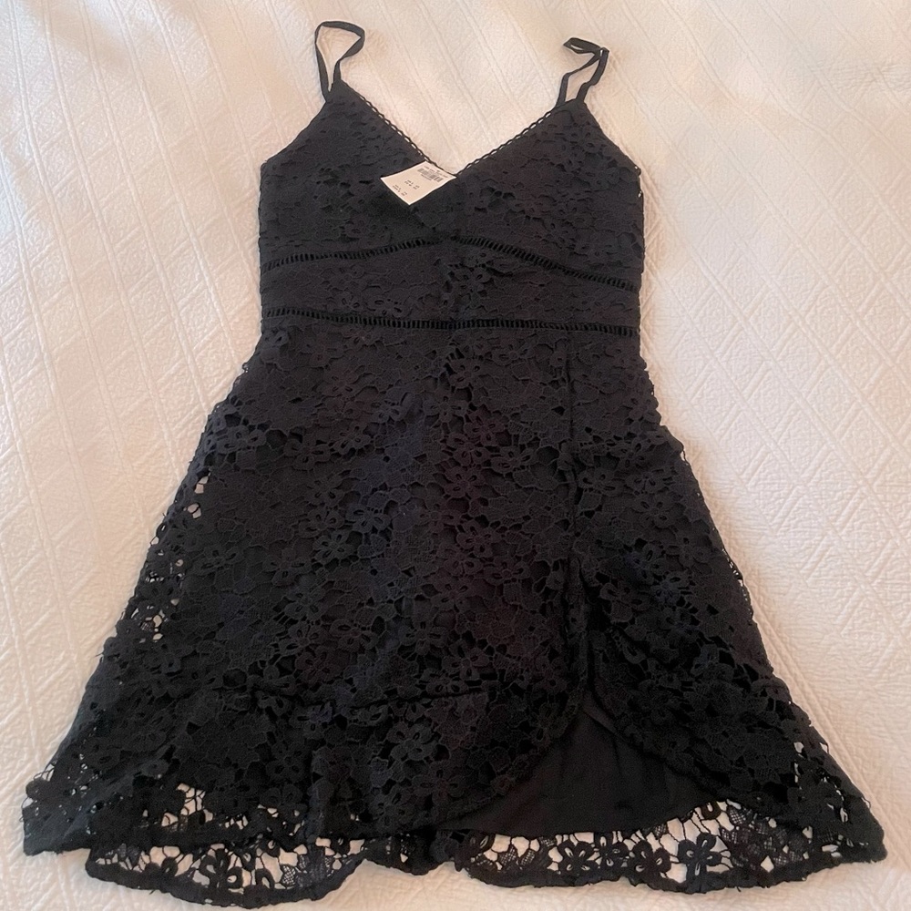 Abercrombie & Fitch Lace Dress Medium NWOT